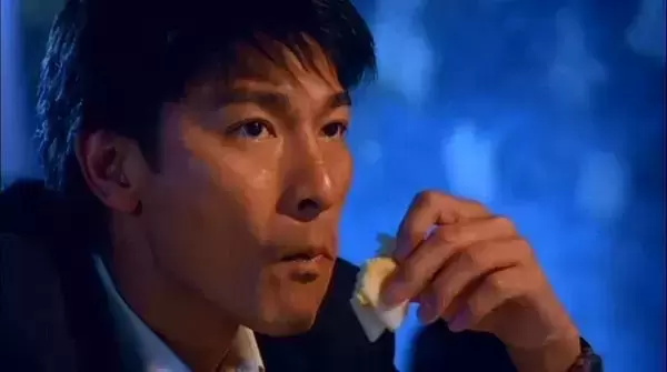 韩国好看的电影喜剧有哪些(盘点最受好评的十部韩国喜剧片)