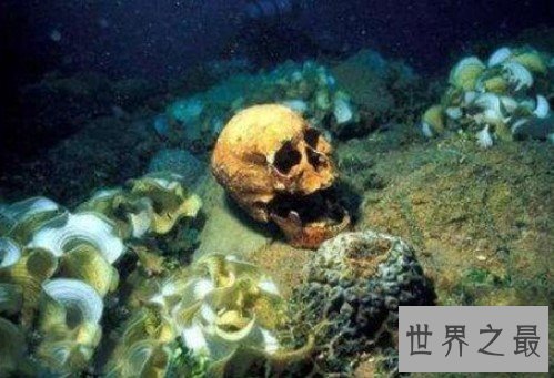 世界上最阴森的湖，特鲁克泻湖