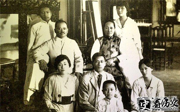 宋氏家族全家福照片