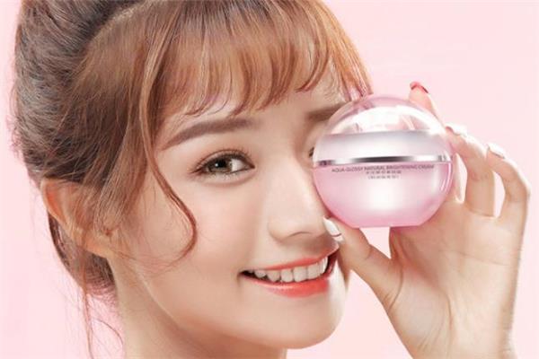 韩后裸妆素颜霜怎么样 韩后裸妆素颜霜好用吗 韩后裸妆素颜霜怎么样 韩后裸妆素颜霜好用吗