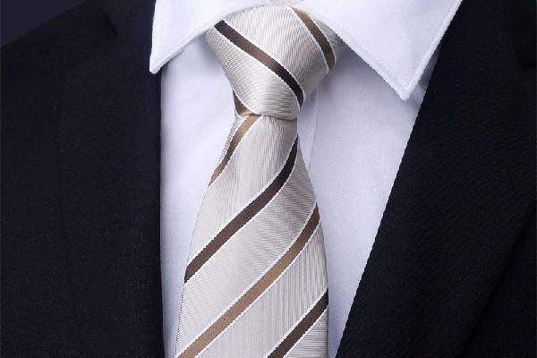 领带是哪个国家发明的 领带有什么用处 领带是哪个国家发明的 领带有什么用处