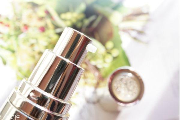 sum37呼吸魔法修护化妆水怎么用 呼吸魔法修护水用法 sum37呼吸魔法修护化妆水怎么用 呼吸魔法修护水用法