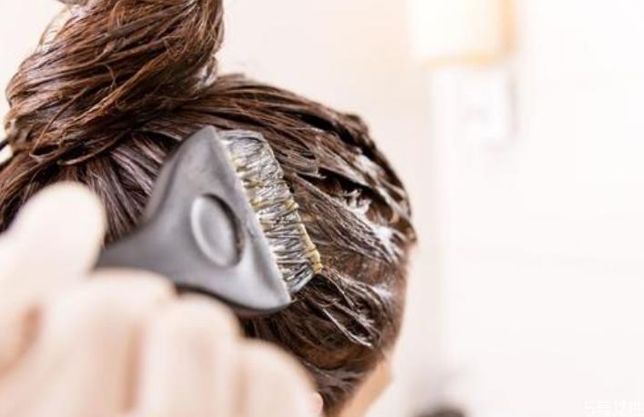 爆顶了洗几次头会恢复吗 头发爆顶怎么补救 爆顶了洗几次头会恢复吗 头发爆顶怎么补救