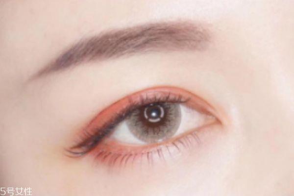 美瞳每天可以戴多久 美瞳戴多长时间比较好 美瞳每天可以戴多久 美瞳戴多长时间比较好