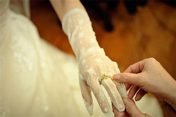 婚戒是男方买还是女方 婚戒是男方买还是互相买 婚戒是男方买还是女方 婚戒是男方买还是互相买