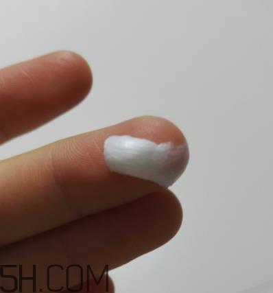 欧诗漫控油洁面乳适合肤质_是泡沫洁面吗 欧诗漫控油洁面乳适合肤质_是泡沫洁面吗