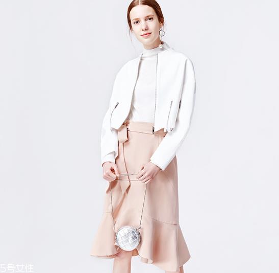 粉色衣服如何搭配 带你回味少女感 粉色衣服如何搭配 带你回味少女感