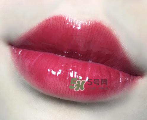 迪奥液态唇釉784试色 迪奥唇釉784试色图 迪奥液态唇釉784试色 迪奥唇釉784试色图