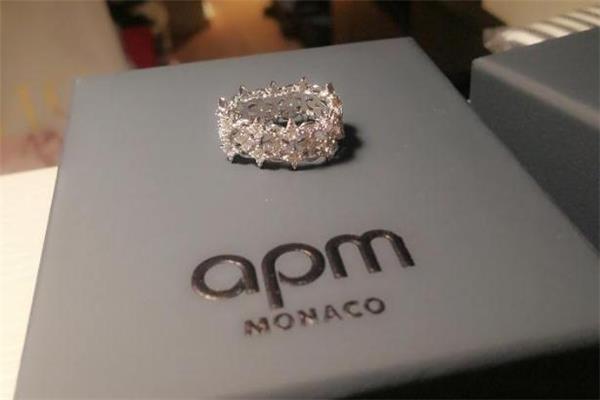 apm戒指是什么材质 apm戒指变黑了怎么办 apm戒指是什么材质 apm戒指变黑了怎么办