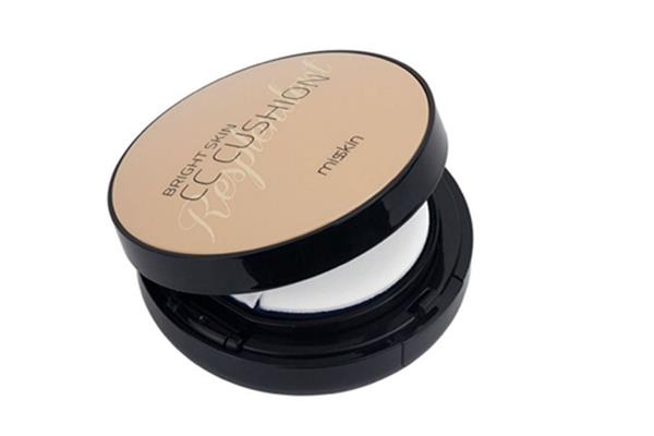 气垫cc霜有点干怎么办 气垫cc霜好用还是粉底液好用 气垫cc霜有点干怎么办 气垫cc霜好用还是粉底液好用