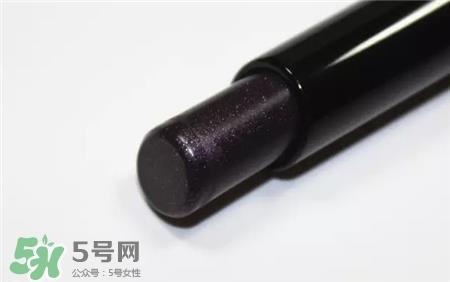 娇兰小黑裙007显色吗?娇兰小黑裙007试色 娇兰小黑裙007显色吗?娇兰小黑裙007试色