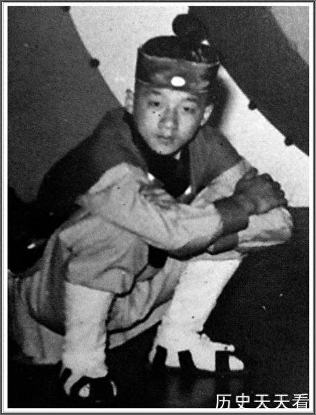 罕见香港“七小福”童年照，一脸青涩，你能认出几个？