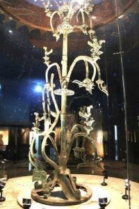 ​世界上最逆天的5大文物 青铜神树
