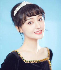 ​魔幻！郑爽的官方账号与她的众多“小号”