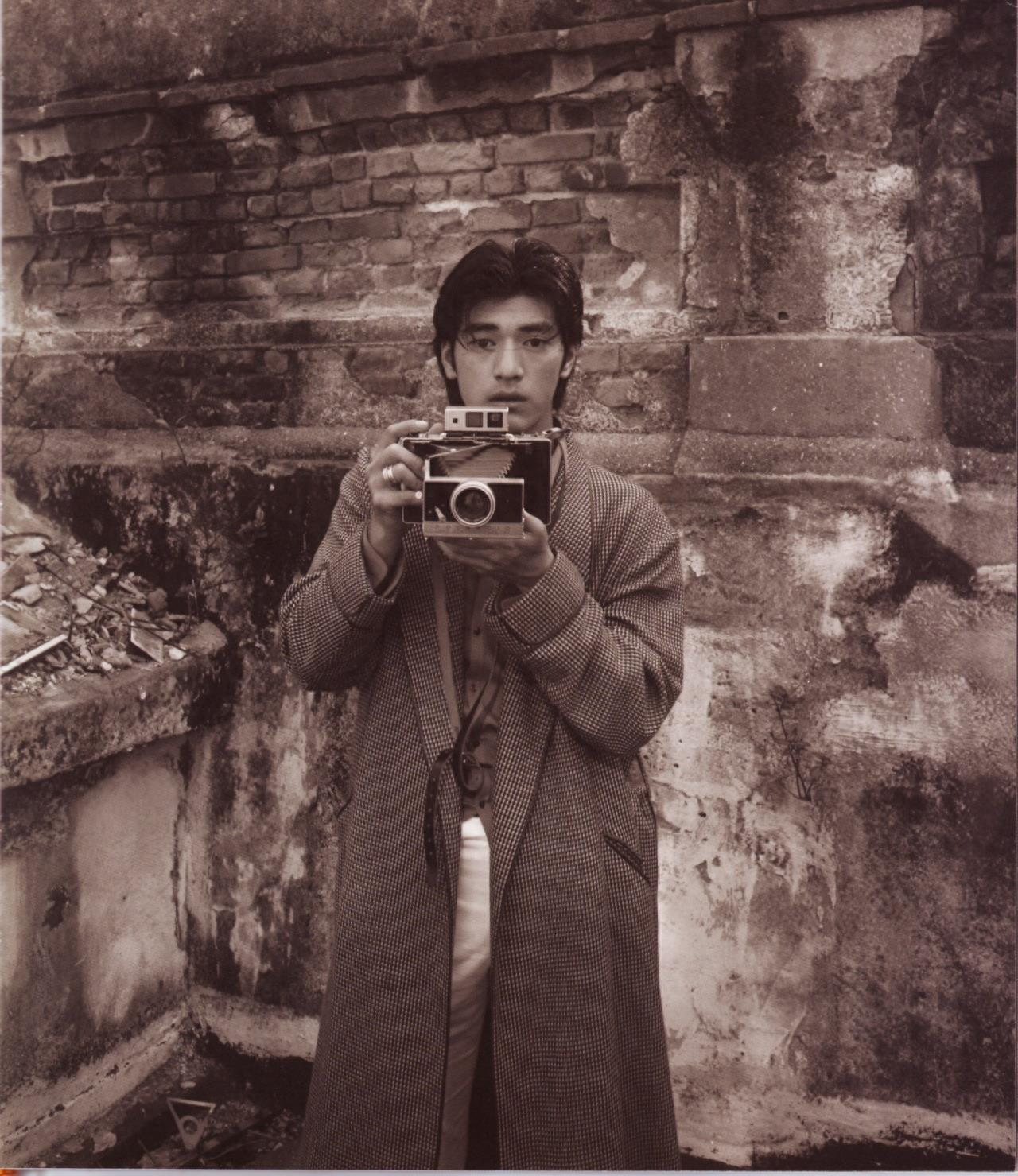 一组老照片,带你看看年轻时颜值逆天的金城武