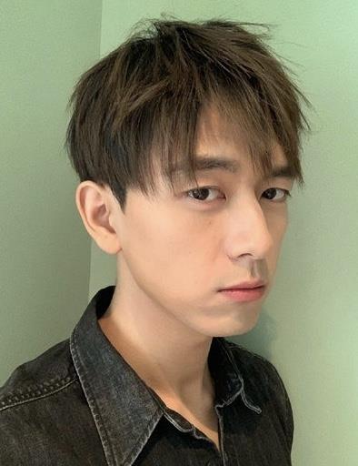 钟楚曦、王紫璇、尚语贤、张乔耳被网友扒出都是李现前女友？