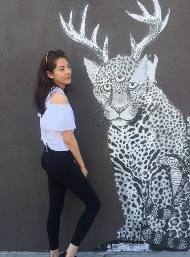 陈冠希历届女友洪文安穿衣打扮总是会让人看起来很舒服,太完美