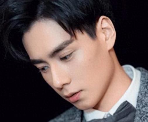 胡一天“夜会门”女主遭扒,男神的人设也要凉凉了