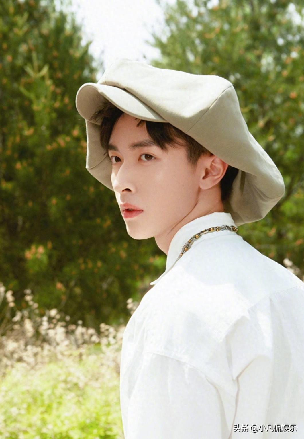 张逸杰帅照来袭，阳光下的大男孩!