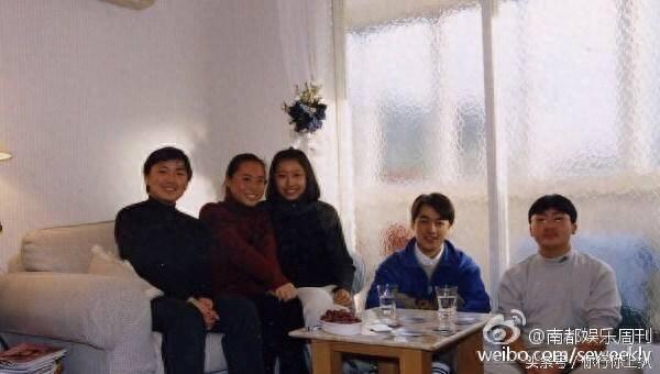 一组最新的胡歌童年照曝光 最后一张胡歌迷之微笑亮了