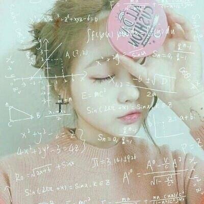 独特好看的女生头像带公式