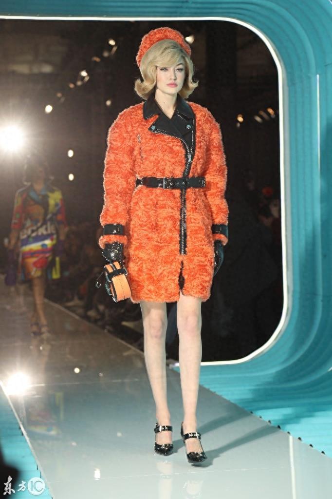 米兰时装周 ,走进意大利大品牌莫斯奇诺