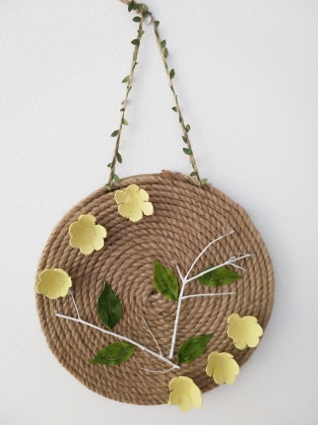 简简单单的麻绳就可以把墙面布置的这么漂亮，你肯定用得着，收藏