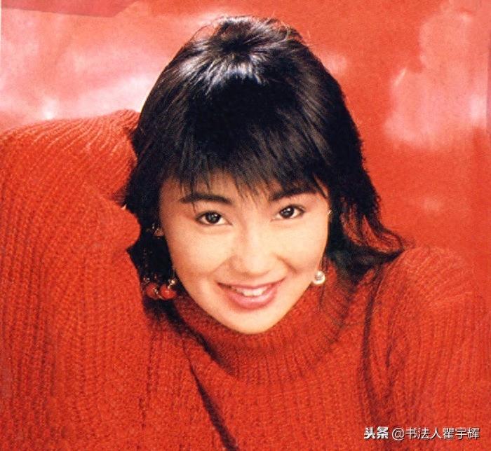 惊鸿一瞥，浪漫旖旎不可方物，一代女星张曼玉15张老照片欣赏