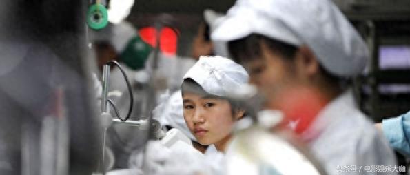 实拍：富士康流水线工人的一天