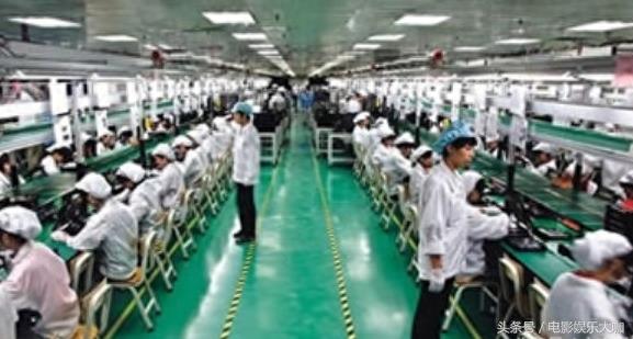 实拍：富士康流水线工人的一天