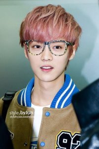 ​回顾鹿晗韩国留学路，看看是不是越变越帅了？