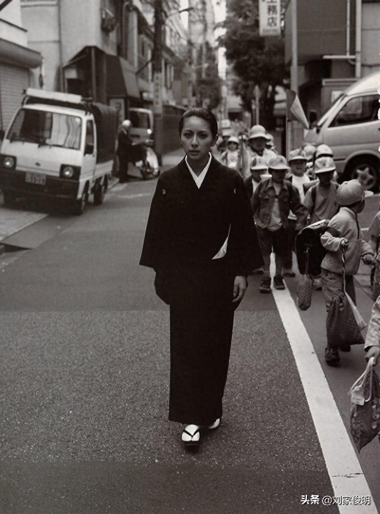 奥菜惠，写真，干净知性的美