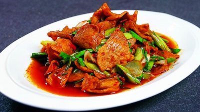 ​生爆盐煎肉这样做才好吃，肥而不腻入口化渣，焦香爽脆下饭必备