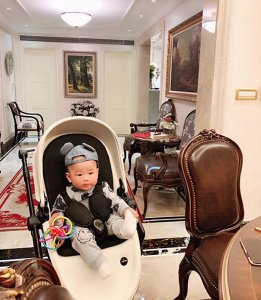 ​苏州网友晒雪梨住的豪宅，老公是神秘富商，家里豪华得跟皇宫一样