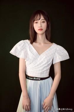 蓝盈莹，1990年4月16日出生于上海市徐汇区，畲族