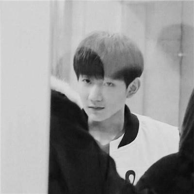 TFBOYS王源男生头像高清图片
