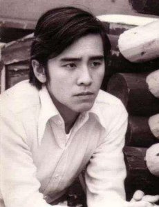 ​邵氏“影帝”姜大卫：桀骜大侠，出身演艺世家，兄弟们都很有名