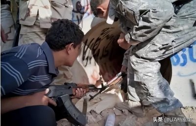 ​卡扎菲明明改善了利比亚，人民为何非要处死他，现在又为何怀念他