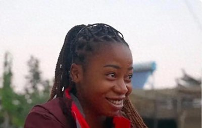 ​网红菲利丝姐姐结婚，喜庆日子被网暴，不认识字反而让自己少受伤