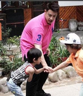 《闪亮的爸爸》创潘式教育法,潘玮柏因爱发飙?