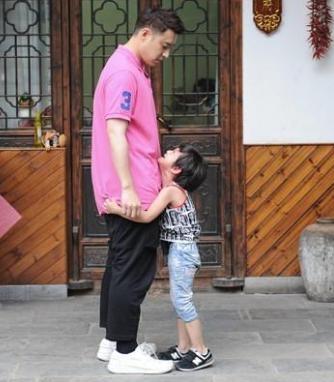 《闪亮的爸爸》创潘式教育法,潘玮柏因爱发飙?