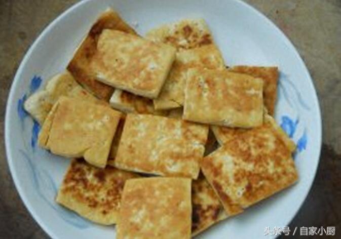 在家也能吃出烧烤味——香辣烧烤豆腐串