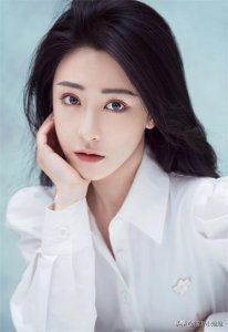 ​朱圣祎，清丽脱俗的绝美少女，天生丽质的混血颜值让人赏心悦目