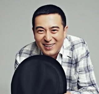 ​张嘉译：国民二叔的辛酸成名史和他背后的女人们！