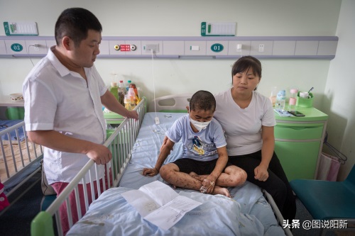 山村“魔咒”：兄弟俩出生3月后同患怪病，夫妻悔不该走到一起