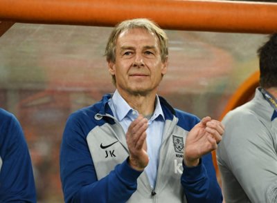 ​世预赛：中国队对阵韩国队