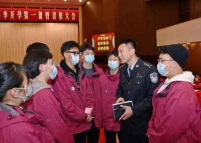 ​“法制观、学习力”金华云富高中别样“开学第一课”