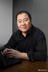 ​65岁英达现状：俩孙子都姓宋，和巴图关系疏远，专心培养英如镝