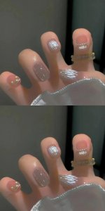 ​30款美甲款式，少女一眼心动，甜而不腻