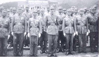 ​淞沪会战时，18军由1个军扩编成3个军，可这一次，大家却心服口服